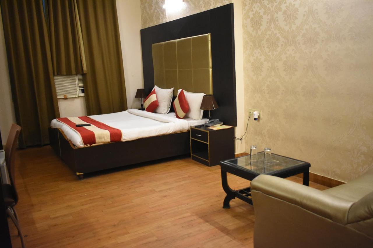 Hotel Kashish Plaza - 5 Mins From Metro Station Delhi  Exterior foto